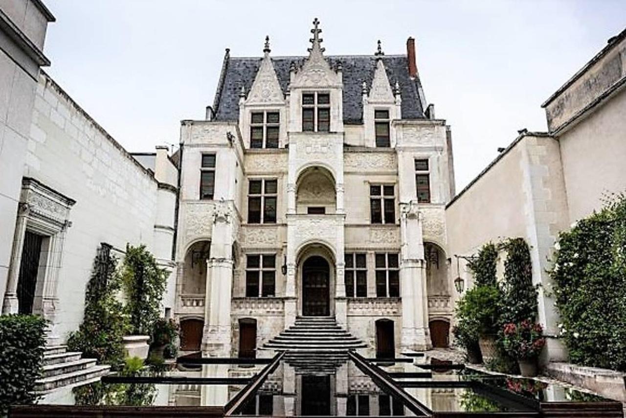 Appartement De Charme Au Coeur Du Centre Historique Tours Exterior foto